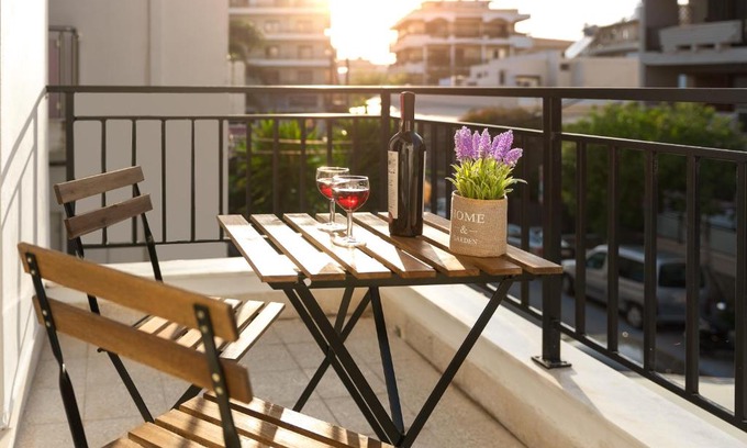Rhodes Apartment | TownHall Apartment's