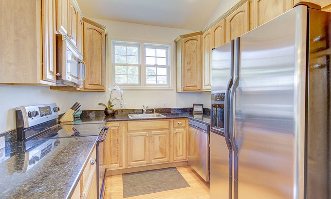 Rehoboth Beach House | Townhome near the beach with pool, WiFi, central AC & washer/dryer