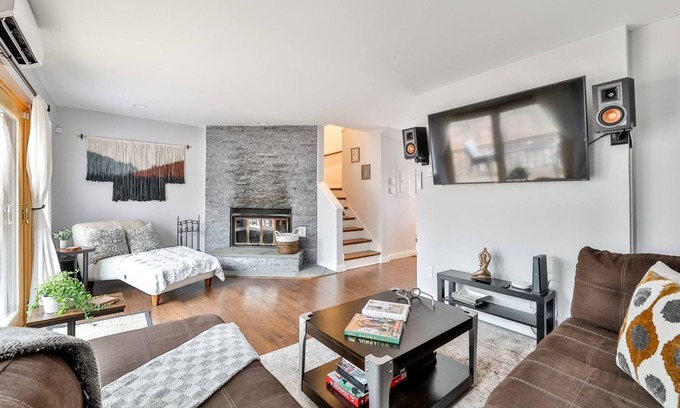 Windham House | Townhouse 4 Min to Ski Windham