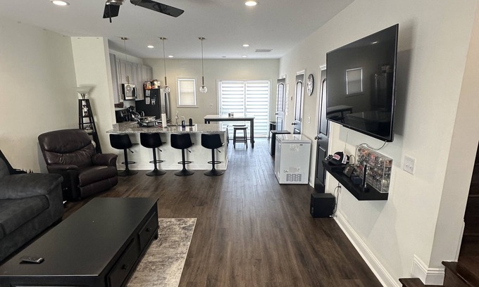 Lynchburg House | Townhouse 5 min to LU