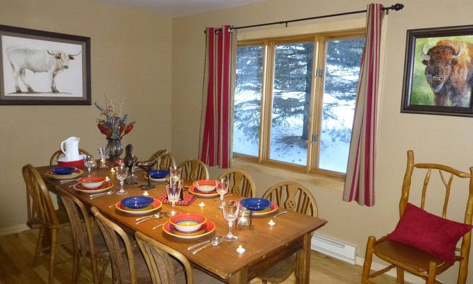 Jackson House | Townhouse, Downtown Jackson Hole By The Ski Slopes, 5 Miles To Grand Teton Park
