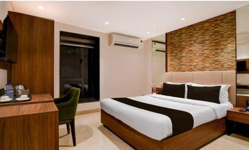 Sector V Hotel | Townhouse Oak Salt Lake Kolkata Formerly SLS Tower