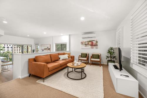 The Hill Apartment | Townhouse on The Hill