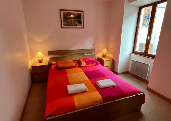 Le Bourg-d'Oisans House | Townhouse The Granary Bourg d’Oisans