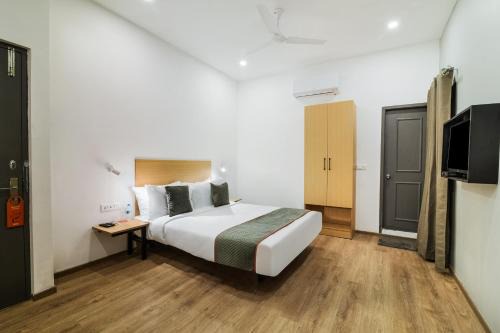 Thoraipakkam Hotel | TOWNHOUSE XOTEL