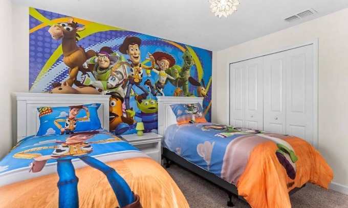 Kissimmee House | Toy Story & Harry Potter rooms! Only 9 min to Disney, 2 free waterparks, and BBQ