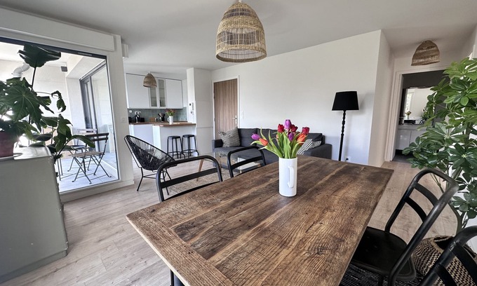 Romainville Apartment | Très bel Appartement Calme et Lumineux à 20mn de Paris