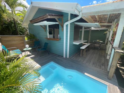 Riviere-Salee House | Très joli bungalow et sa petite piscine privee