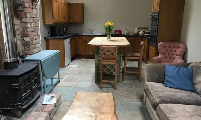 Newtownards House | Tracey's Farmhouse Cottage
