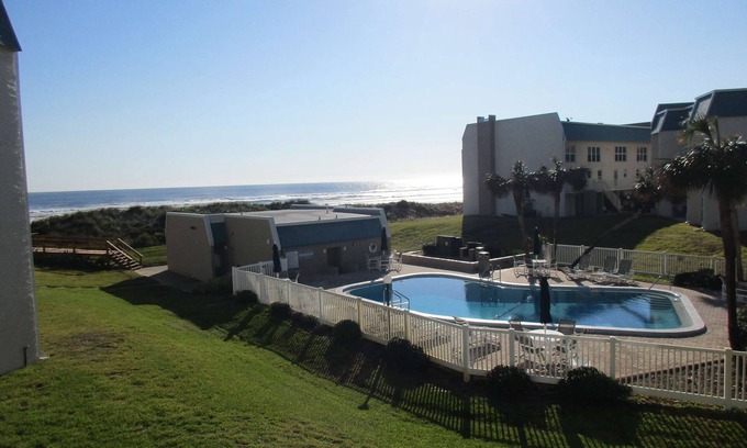 Crescent Beach Condo | Trade Winds 82 Oceanview Retreat at Crescent Beach