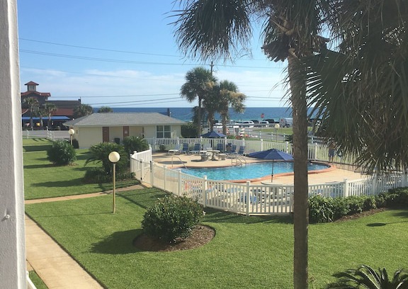 Miramar Beach Condo | Tradewinds #18 at wonderful Destin Fl!