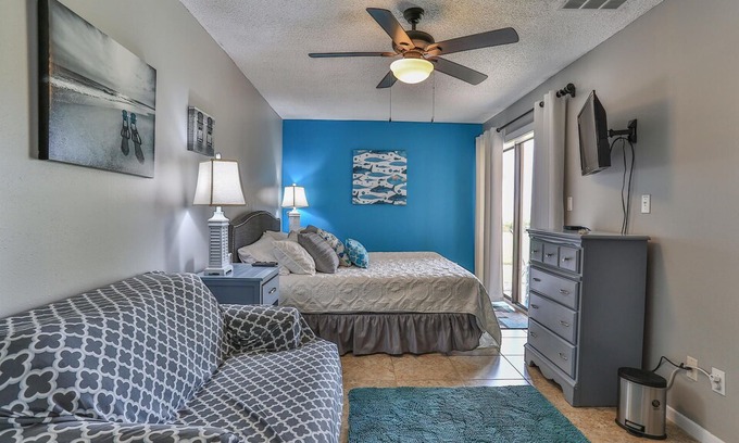 Miramar Beach Apartment | Tradewinds 20, BEACHFRONT, ground floor, family friendly, great location!