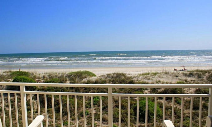 Crescent Beach Apartment | Tradewinds 23
