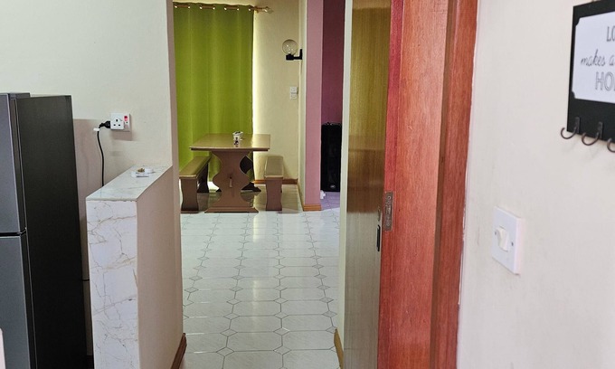 Wolmar House | Traditional 1 bedroom apartment 2 mins from the beach
