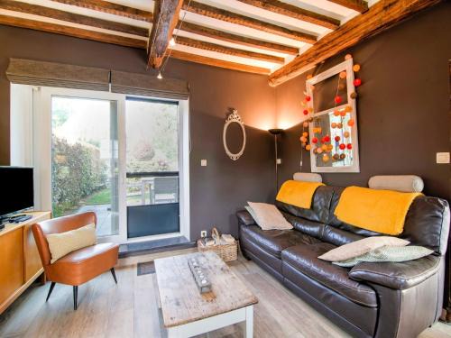 Clavier House | Traditional Cottage with private terrace