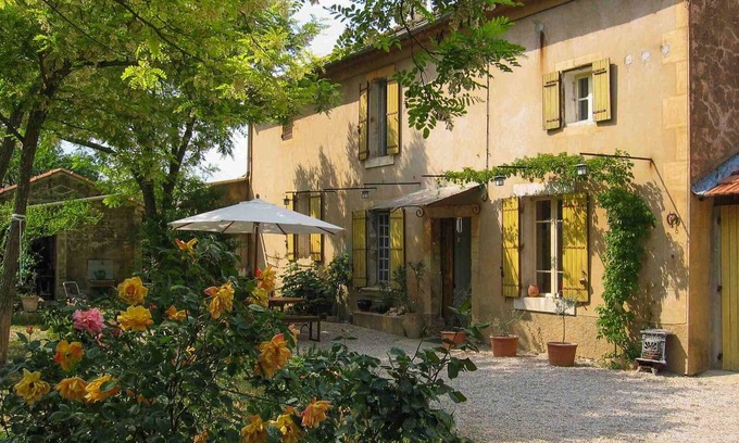 Robion Other | Traditional farmhouse with large garden in the heart of an authentic Luberon village