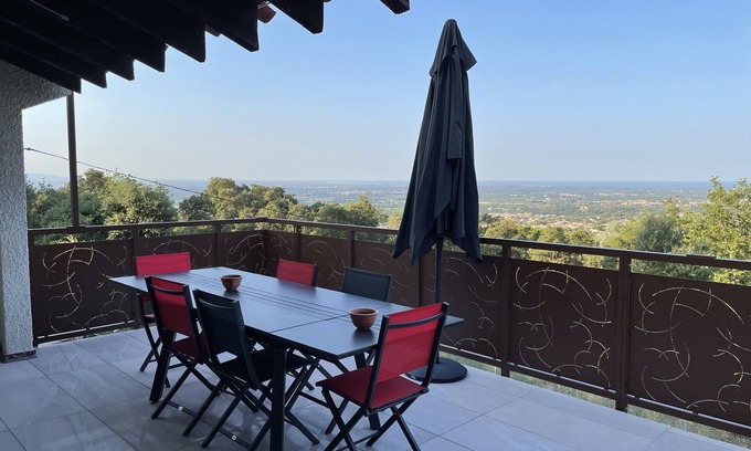 Laroque-des-Alberes House | Traditional Catalan villa (3 bedrooms, 6 persons) Domaine des Albères