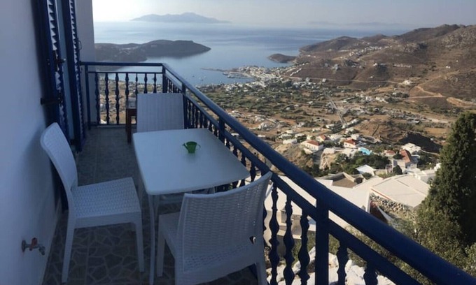 Serifos House | Traditional House in Serifos with Seaview