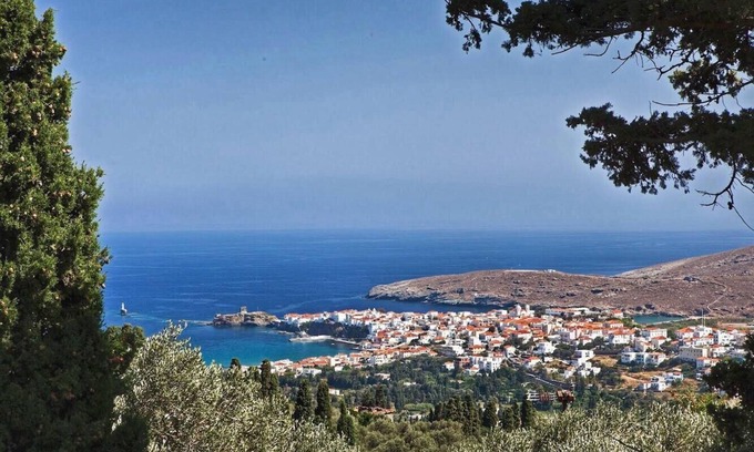 Andros Town Apartment | Traditional Pigeon House with Private Amazing Pool