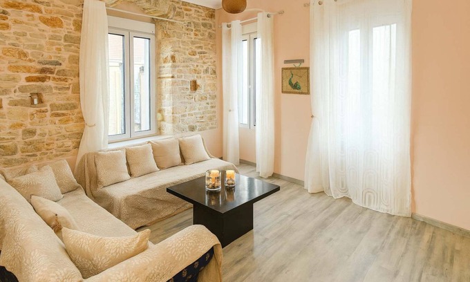 Mitilinii House | Traditional Samos Home with Jacuzzi and Private Balcony