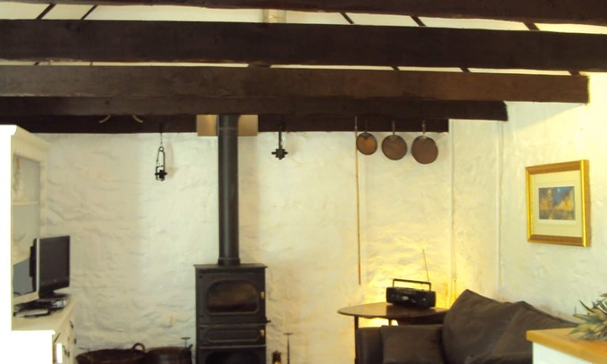Dornoch Cottage | Traditional stone Barn in Rural setting ,a quiet and cosy retreat