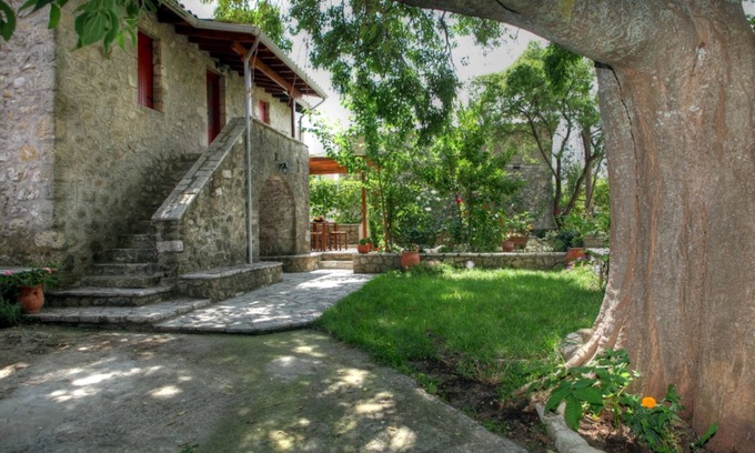 Nidri House | Traditional stone built cottage at the heart of the rural Lefkada