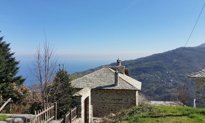 Kissos House | Traditional stonehouse in Pelion Kissos inbetween skicenter & beaches