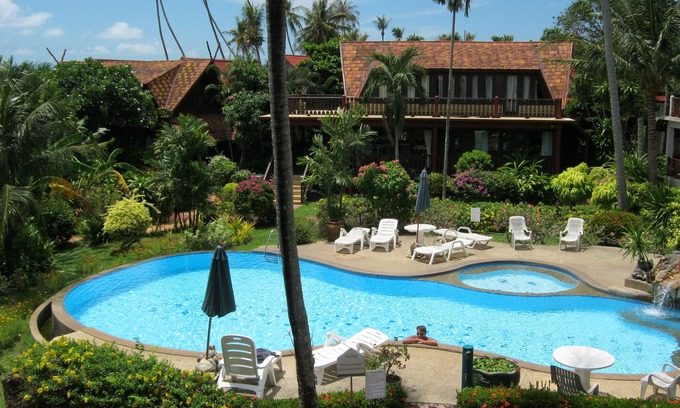 Bang Po Villa | Traditional Thai Style Beach Villa