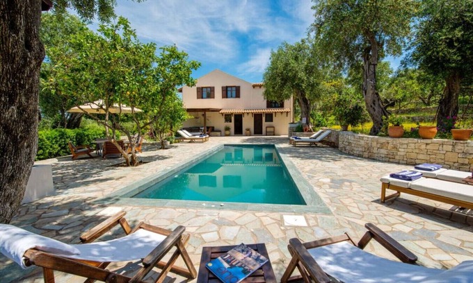 Mpogdanatika Villa | Traditional Villa in Olive Groves with Pool