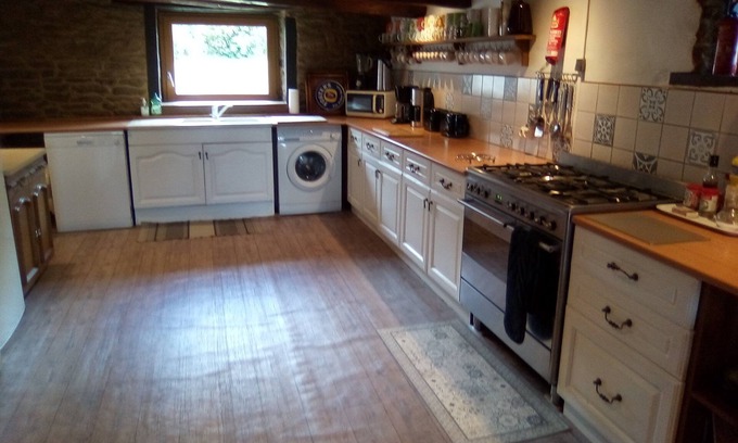 Radenac Other | Traditional, well established Breton longere with pool