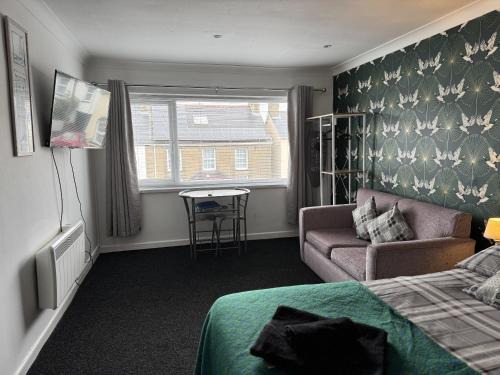 Aberporth House | Traeth Rooms