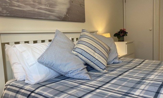 Seaview Apartment | Trafalgar a comfortable seaside ground floor flat with parking and pet friendly