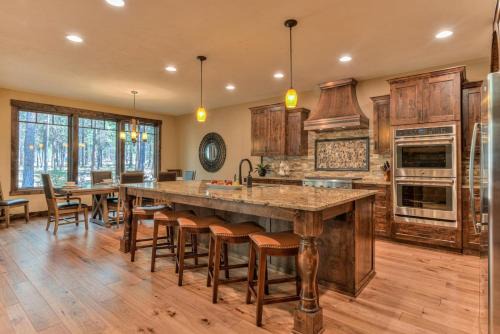 Sunriver House | Trailmere 1
