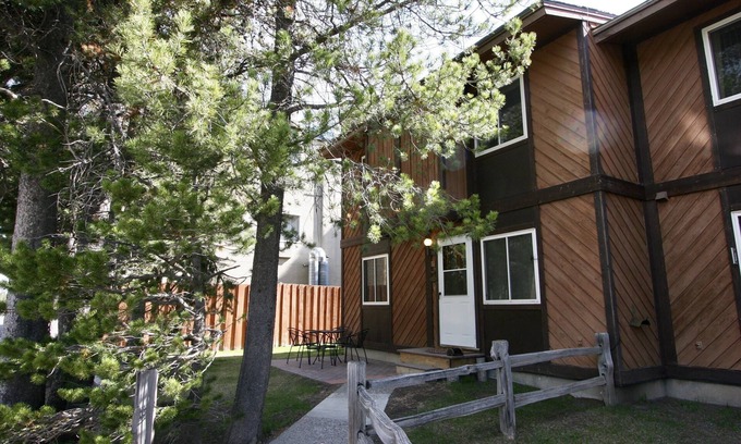 West Yellowstone House | Trails Edge Retreat - West Yellowstone Townhome