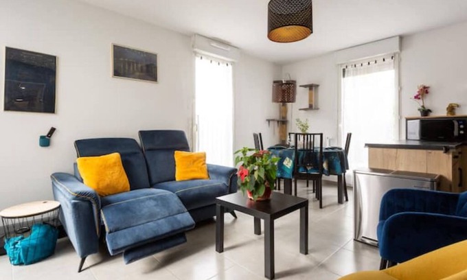 Eysines Apartment | 🚈 Tram Bordeaux, pas Loin de la Plage 🏖
