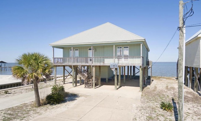 Silver Cay House | TraMarLis - Bright and Airy Bayfront home, Enjoy unobstructed views and amazing fishing! home