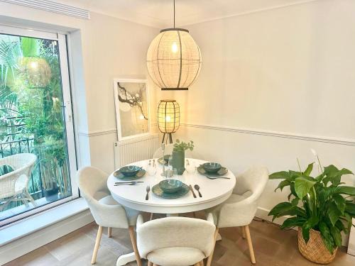 Queenhithe Apartment | Tranquil 2 bedroom Apartment Close to St. Paul's Cathedral