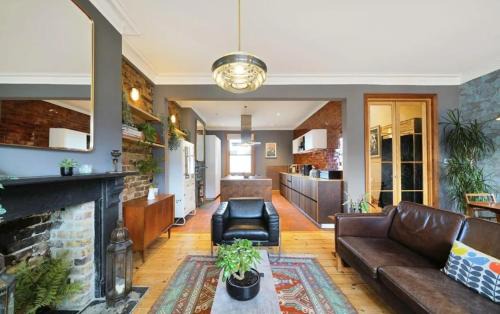 Harlesden Apartment | Tranquil 3-Bed Maisonette NW10