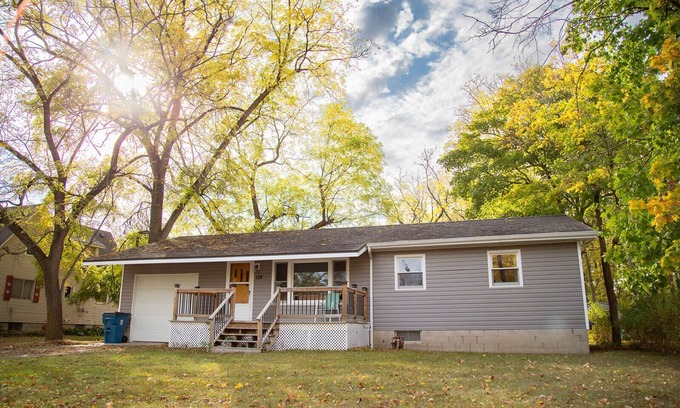 Standish House | Tranquil 3-bedroom house with WiFi in charming Standish