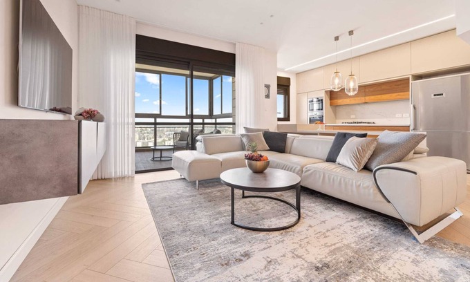 Jerusalem Condo | Tranquil 3BDR Oasis In Ramat Sharet/BaytVegan