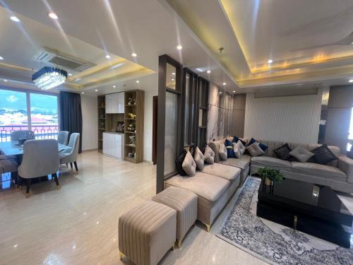 Bullawala Apartment | Tranquil Abode By LivBox