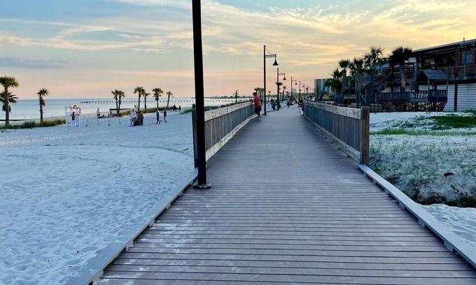 Biloxi Condo | Tranquil Biloxi Retreat: Your Perfect Vacation Haven by the Gulf Coast
