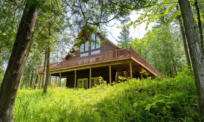Tustin House | Tranquil cabin on the Pine River