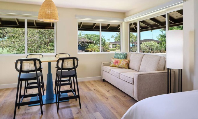 Kaanapali Hotel | Tranquil Garden Studio with Lanai, Resort Pools and Steps from the Shore