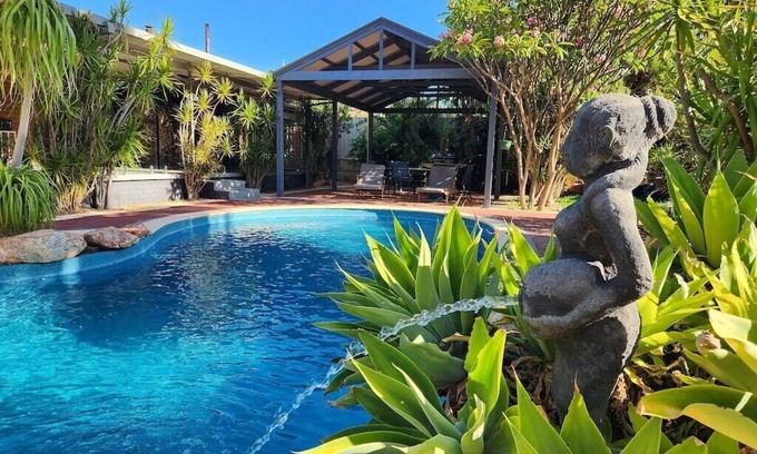 Gooseberry Hill Cottage | Tranquil Gumnut Cottage, close to Airport.