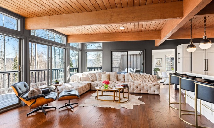 Snowmass Village House | Tranquil Mountain Escape