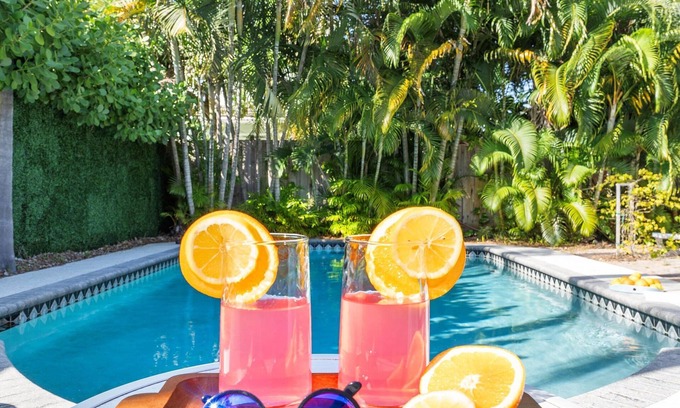 River Oaks House | Tranquil Oasis: Newly Renovated Villa, Heated Pool, Private Garden Retreat
