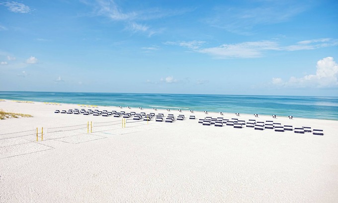 St. Pete Beach Resort | Tranquil Resort Vibes with Beachfront Dining & Relaxation | Free Parking