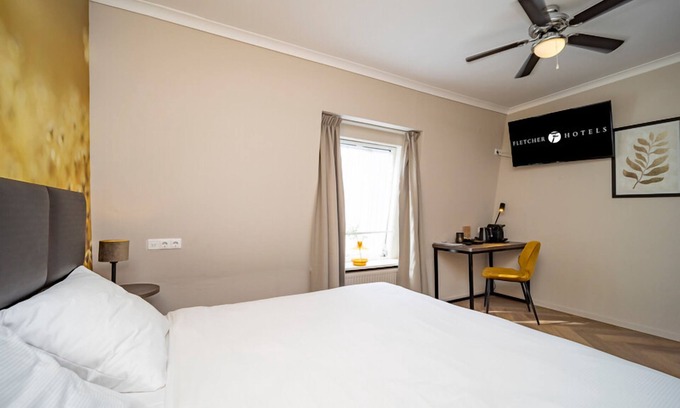 Made Hotel | Tranquil Stay Near Efteling, Wildlife Park & Biesbosch Boats | 2 Units