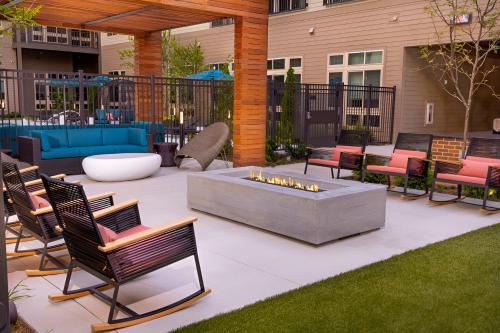 Jefferson Manor Apartment | Tranquil Stay Near Monuments and Metro